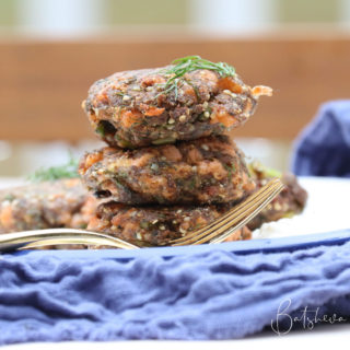 Keto Salmon Cakes