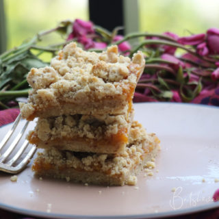 Peach Pie Crumble Squares